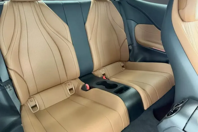 Mercedes-Benz CLE 220 din 2024 cu 22.000 km - oferta MER148674 - foto 4