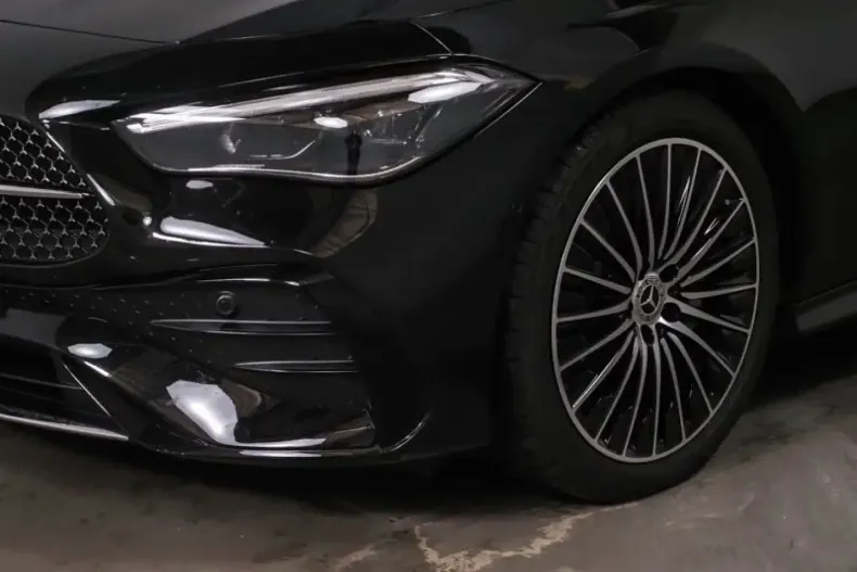 Mercedes-Benz CLE 200 din 2024 cu 10.700 km - oferta MER148678 - foto 2