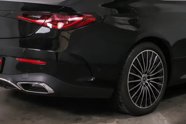 Mercedes-Benz CLE 200 din 2024 cu 10.700 km - oferta MER148678 - foto 4