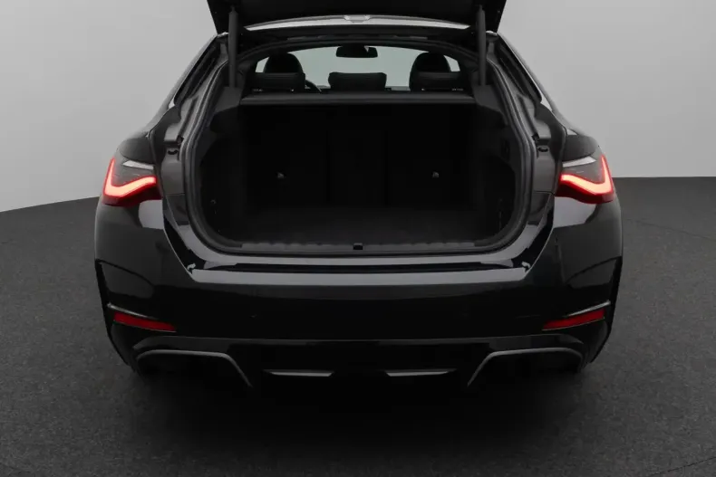 BMW i4 din 2022 cu 61.223 km - oferta BMW148720 - foto 9