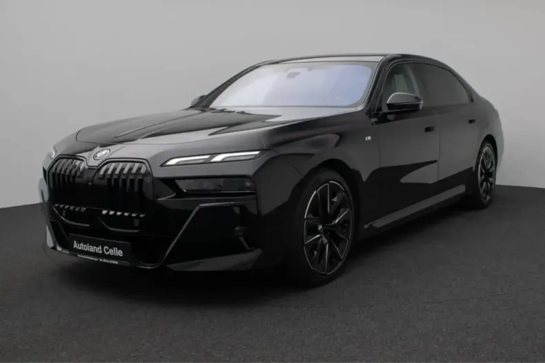 BMW i7 din 2023 cu 23.029 km - oferta BMW148721 - foto 1