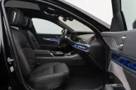 BMW i7 din 2023 cu 23.029 km - oferta BMW148721 - foto 18