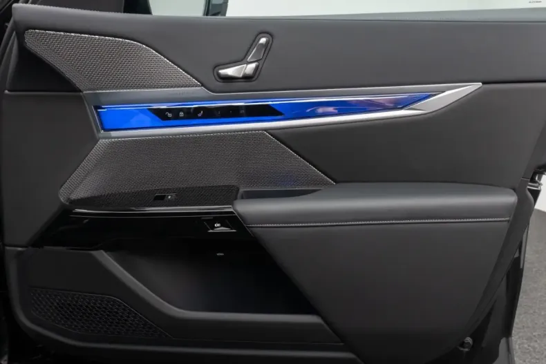 BMW i7 din 2023 cu 23.029 km - oferta BMW148721 - foto 26