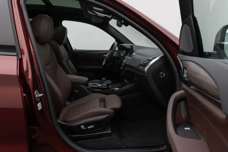 BMW iX3 din 2022 cu 25.422 km - oferta BMW148723 - foto 21