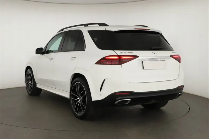 Mercedes-Benz GLE 450 din 2024 cu 23.184 km - oferta MER148725 - foto 4