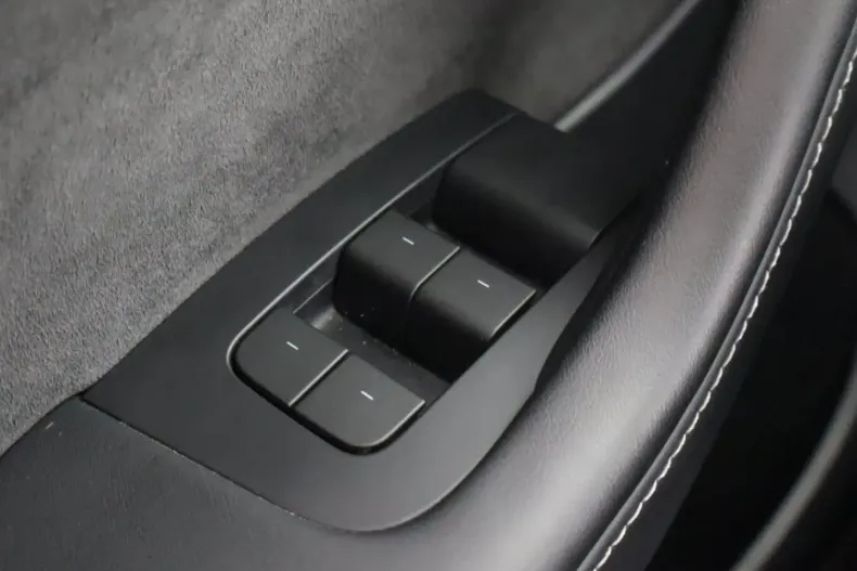 Tesla Model Y din 2022 cu 72.617 km - oferta TES148733 - foto 15