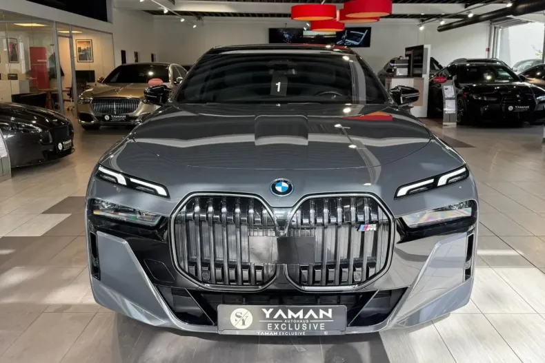 BMW i7 din 2024 cu 30.000 km - oferta BMW148739 - foto 1