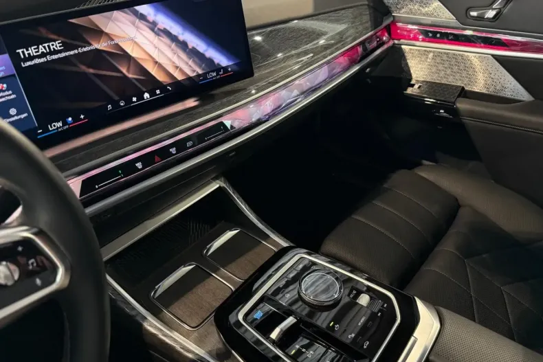 BMW i7 din 2024 cu 30.000 km - oferta BMW148739 - foto 19