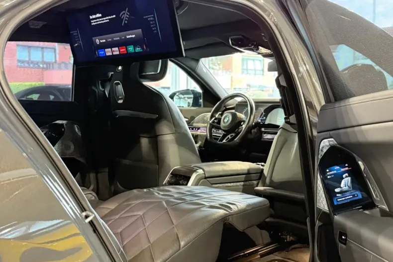 BMW i7 din 2024 cu 30.000 km - oferta BMW148739 - foto 25