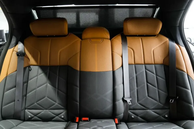 BMW i7 din 2024 cu 17.631 km - oferta BMW148740 - foto 9