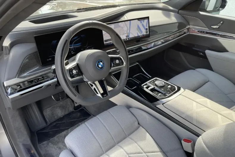 BMW i7 din 2024 cu 10.312 km - oferta BMW148741 - foto 5