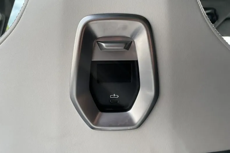 BMW i7 din 2024 cu 10.312 km - oferta BMW148741 - foto 23