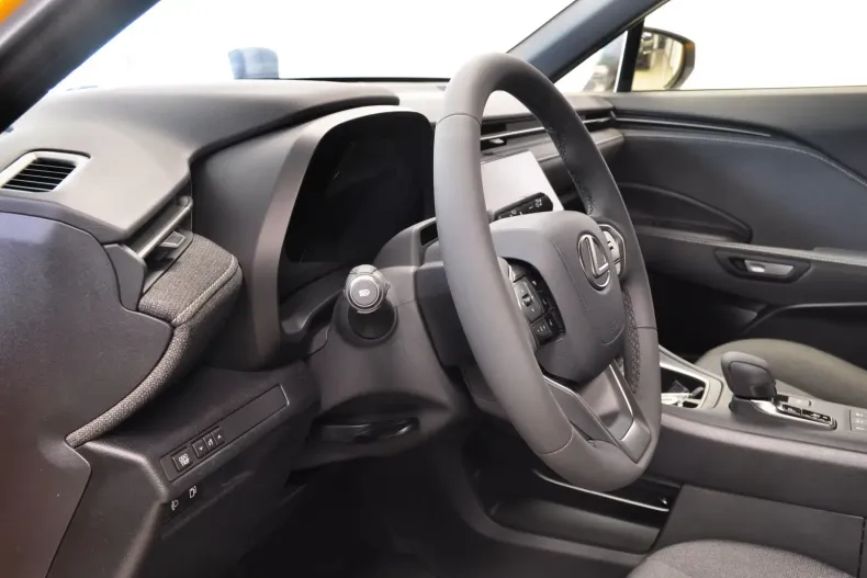 Lexus LBX din 2025 cu 5 km - oferta LEX148745 - foto 9