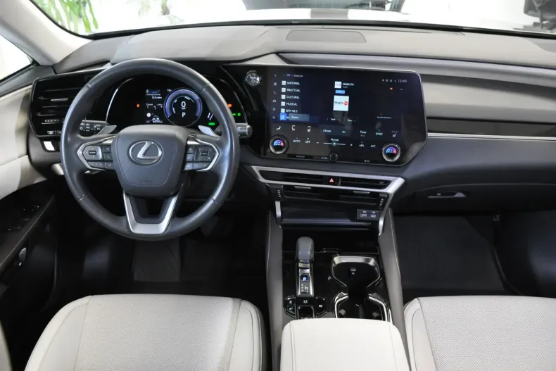 Lexus RX 350 din 2023 cu 44.701 km - oferta LEX148746 - foto 11