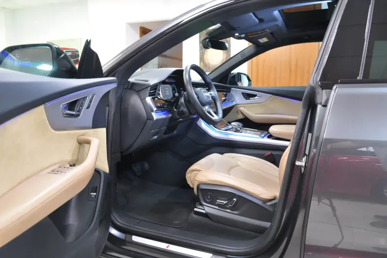 Audi Q8 din 2020 cu 44.288 km - oferta AUD148747 - foto 13