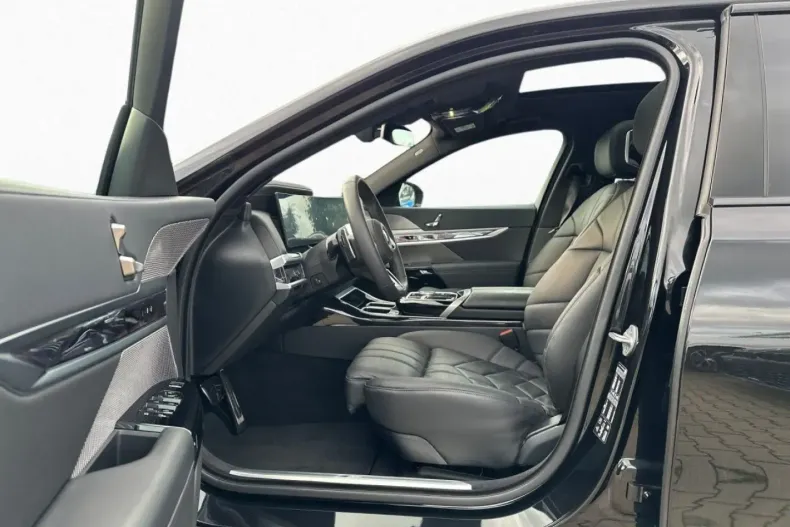 BMW 740 din 2024 cu 26.368 km - oferta BMW148753 - foto 2