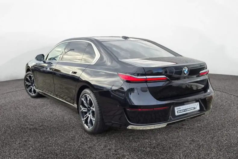 BMW 740 din 2024 cu 24.300 km - oferta BMW148755 - foto 4