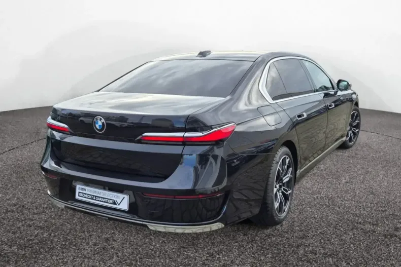 BMW 740 din 2024 cu 24.300 km - oferta BMW148755 - foto 5