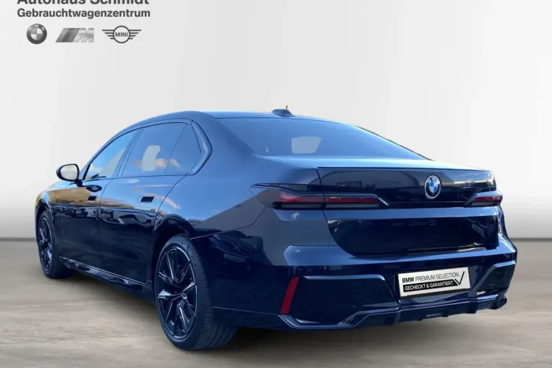 BMW 740 din 2024 cu 20.284 km - oferta BMW148759 - foto 3