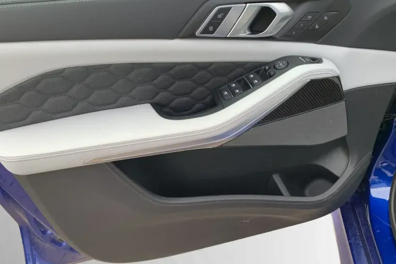 BMW X5 M din 2024 cu 15.875 km - oferta BMW148763 - foto 13