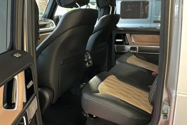 Mercedes-Benz G 63 AMG din 2024 cu 26.700 km - oferta MER148792 - foto 12