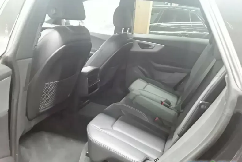 Audi Q8 din 2024 cu 24.975 km - oferta AUD148805 - foto 5