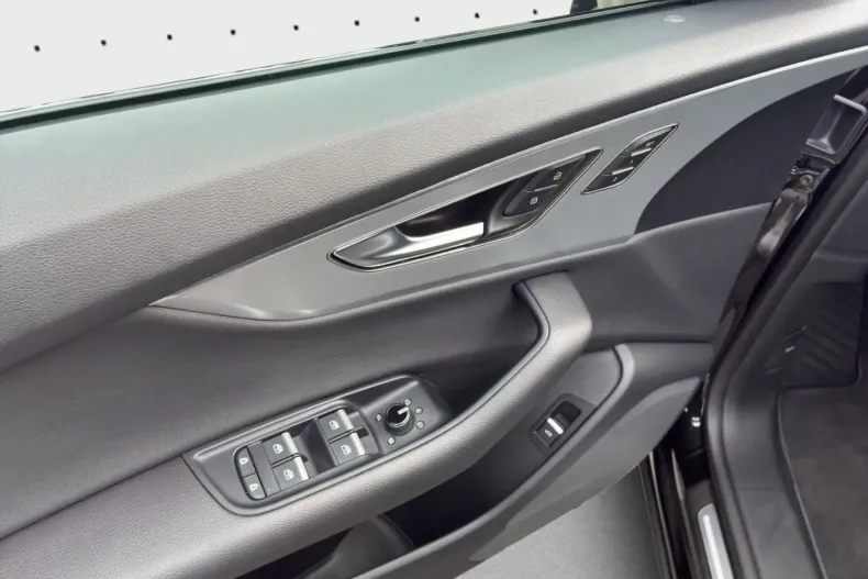 Audi Q8 din 2024 cu 26.500 km - oferta AUD148811 - foto 11