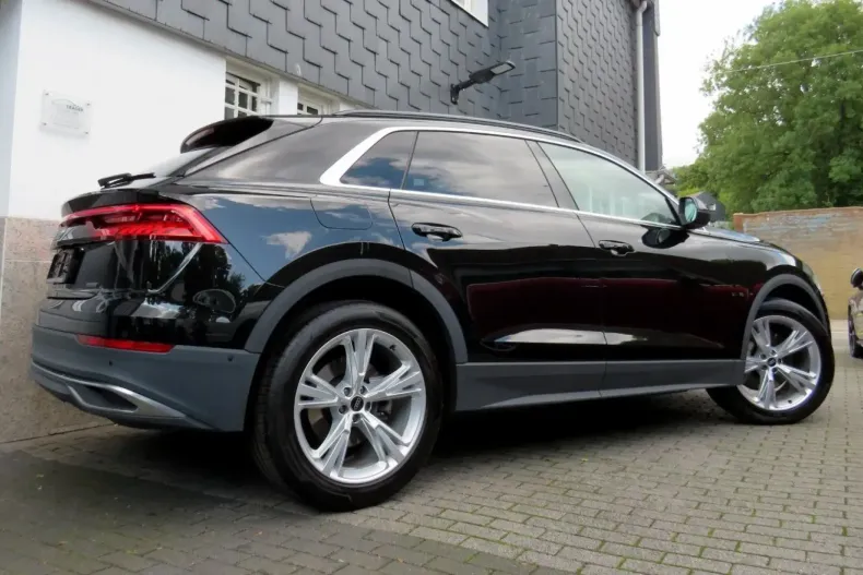 Audi Q8 din 2023 cu 45.032 km - oferta AUD148813 - foto 4