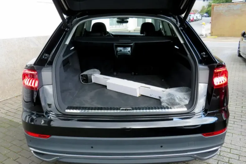 Audi Q8 din 2023 cu 45.032 km - oferta AUD148813 - foto 7