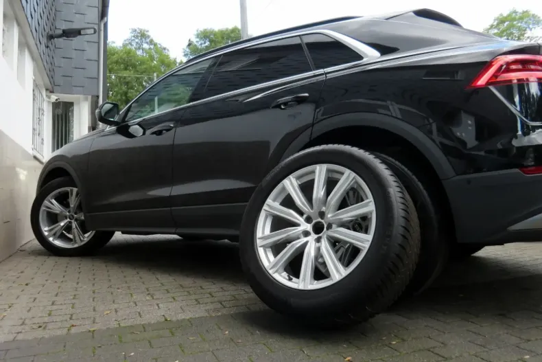 Audi Q8 din 2023 cu 45.032 km - oferta AUD148813 - foto 8