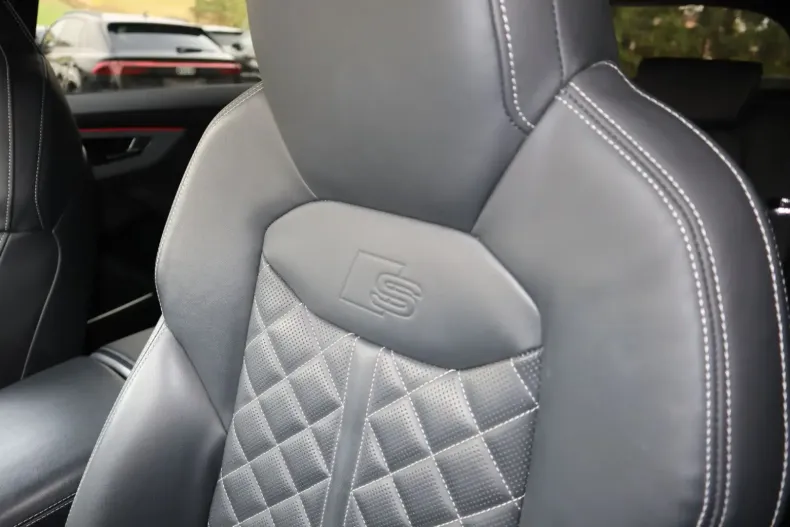 Audi Q8 din 2024 cu 41.000 km - oferta AUD148816 - foto 33