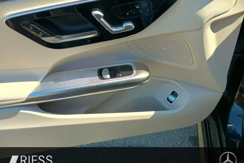 Mercedes-Benz CLE 300 din 2025 cu 6.000 km - oferta MER148823 - foto 15