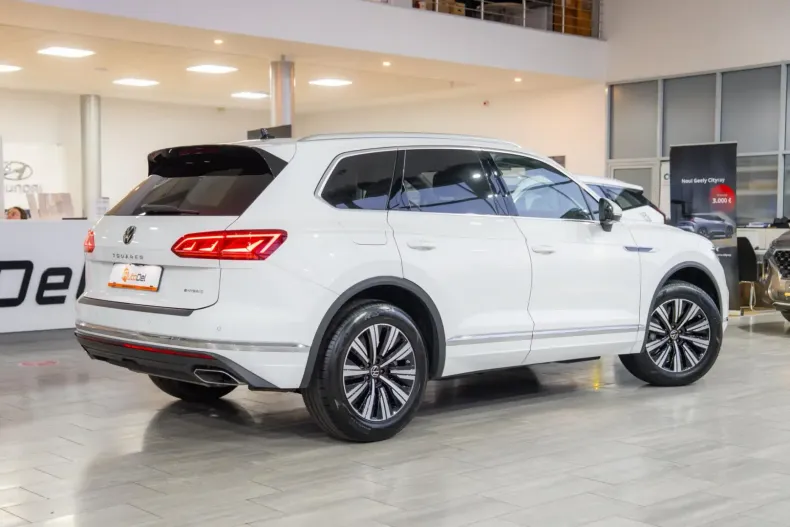 Volkswagen Touareg din 2021 cu 93.733 km - oferta VOL148833 - foto 8