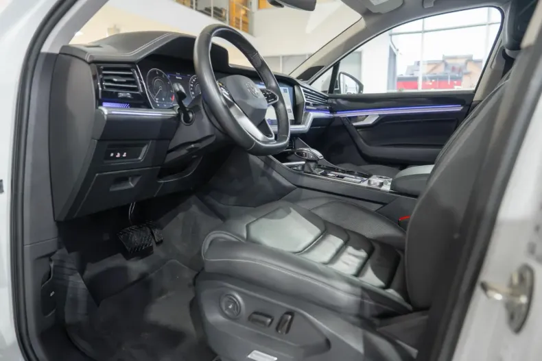 Volkswagen Touareg din 2021 cu 93.733 km - oferta VOL148833 - foto 13