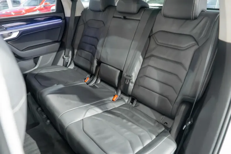 Volkswagen Touareg din 2021 cu 93.733 km - oferta VOL148833 - foto 22