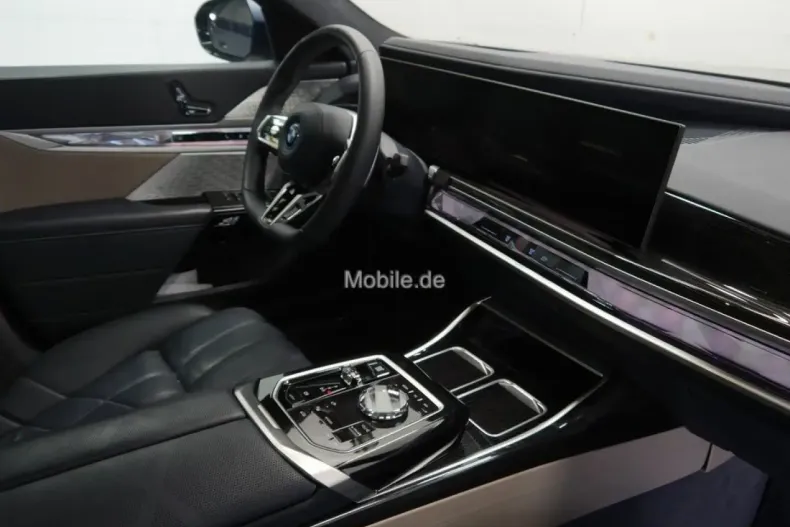 BMW 750 din 2024 cu 48.476 km - oferta BMW148910 - foto 4