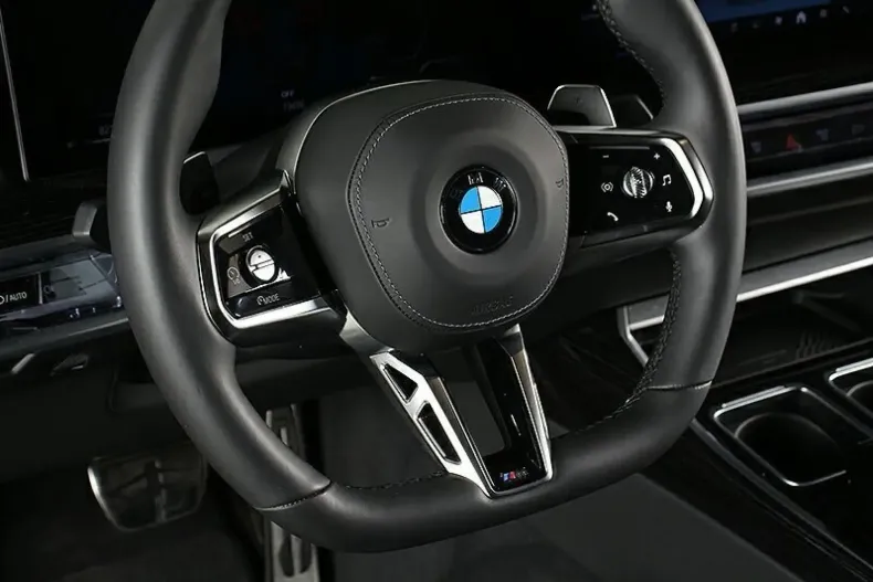 BMW 740 din 2024 cu 25.300 km - oferta BMW148913 - foto 14