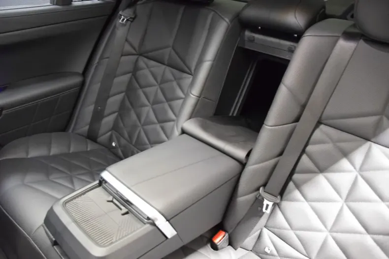 BMW 740 din 2024 cu 25.200 km - oferta BMW148914 - foto 22