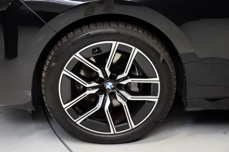 BMW 740 din 2024 cu 25.200 km - oferta BMW148914 - foto 25