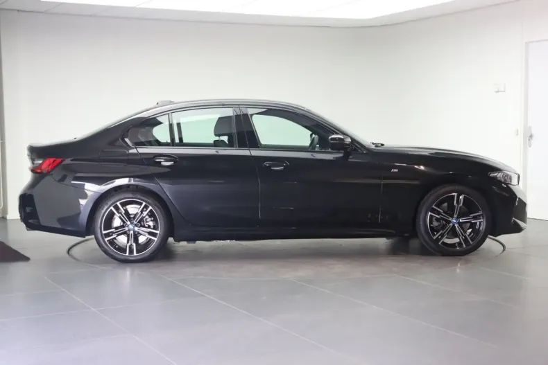 BMW 320 din 2024 cu 32.540 km - oferta BMW148937 - foto 4