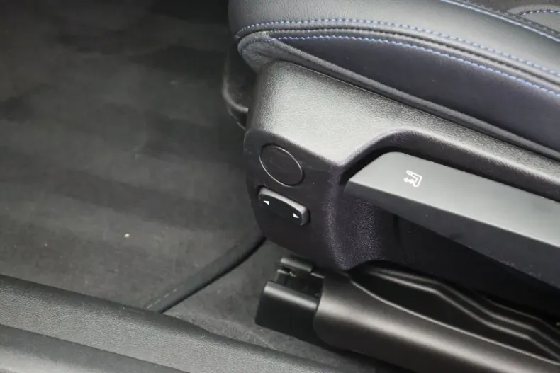 BMW 320 din 2024 cu 32.540 km - oferta BMW148937 - foto 12