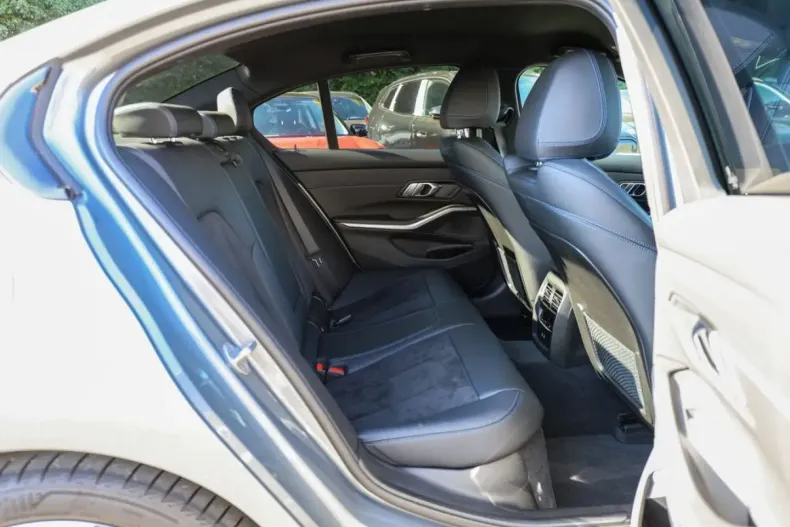 BMW 320 din 2024 cu 29.932 km - oferta BMW148939 - foto 7