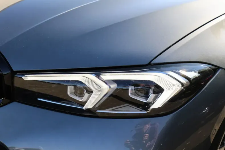 BMW 320 din 2024 cu 29.932 km - oferta BMW148939 - foto 32