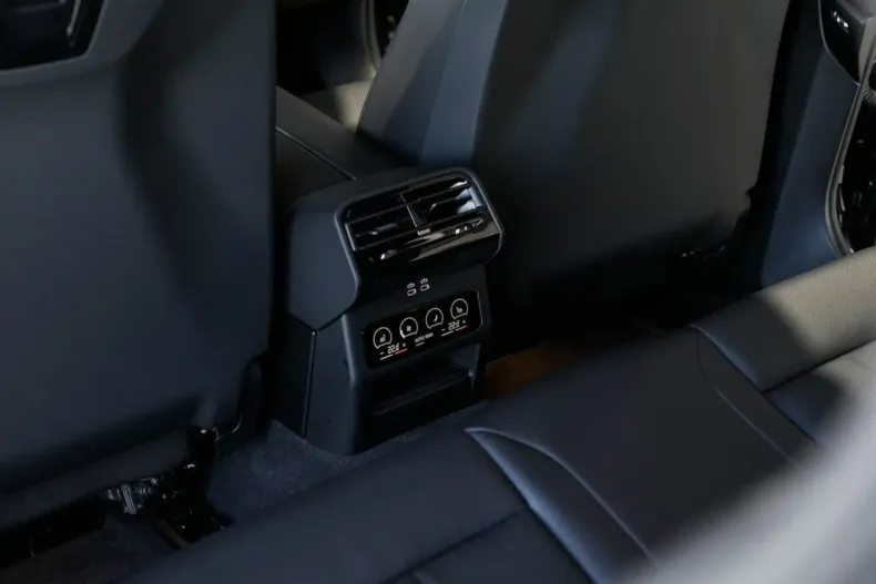 BMW 520 din 2025 cu 29.647 km - oferta BMW148943 - foto 25