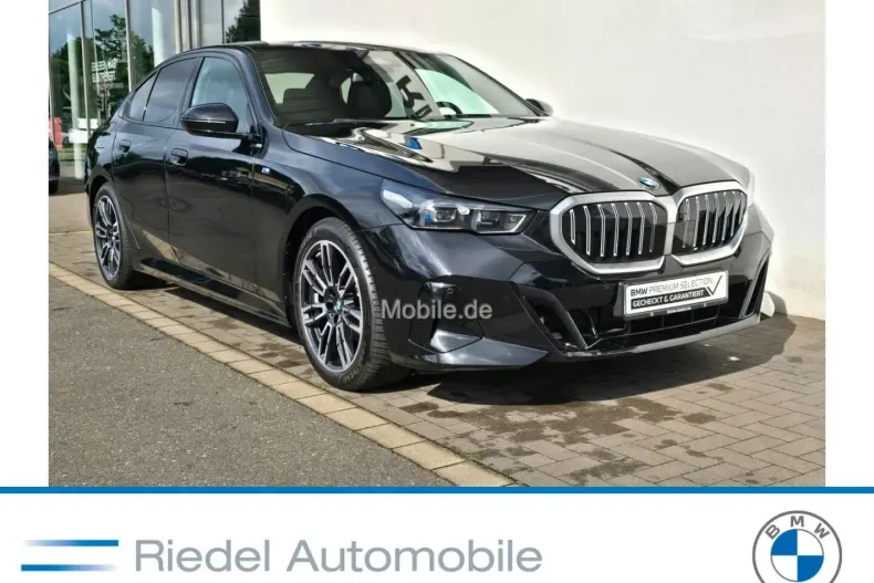 BMW 520 din 2024 cu 23.799 km - oferta BMW148945 - foto 1