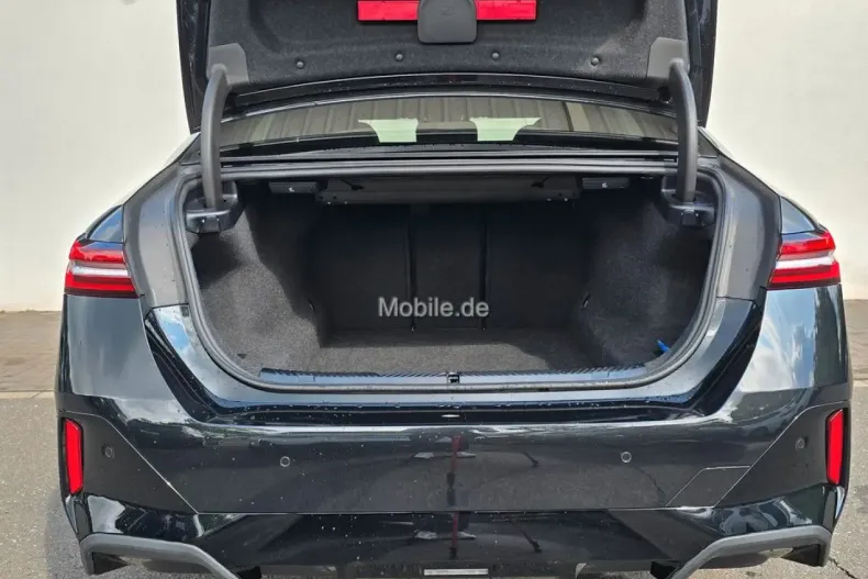 BMW 520 din 2024 cu 23.799 km - oferta BMW148945 - foto 26