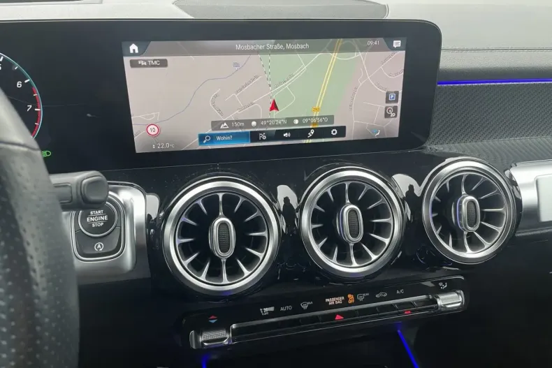 Mercedes-Benz GLB 250 din 2021 cu 66.700 km - oferta MER148947 - foto 11