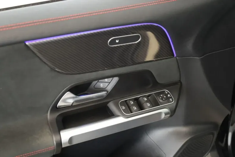 Mercedes-Benz GLB 250 din 2022 cu 69.500 km - oferta MER148950 - foto 21