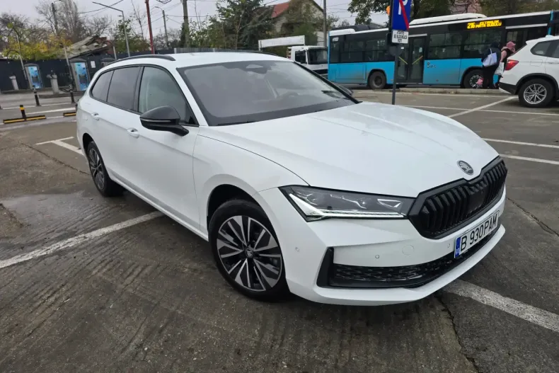 Skoda Superb din 2025 cu 8.400 km - oferta SKO148961 - foto 3