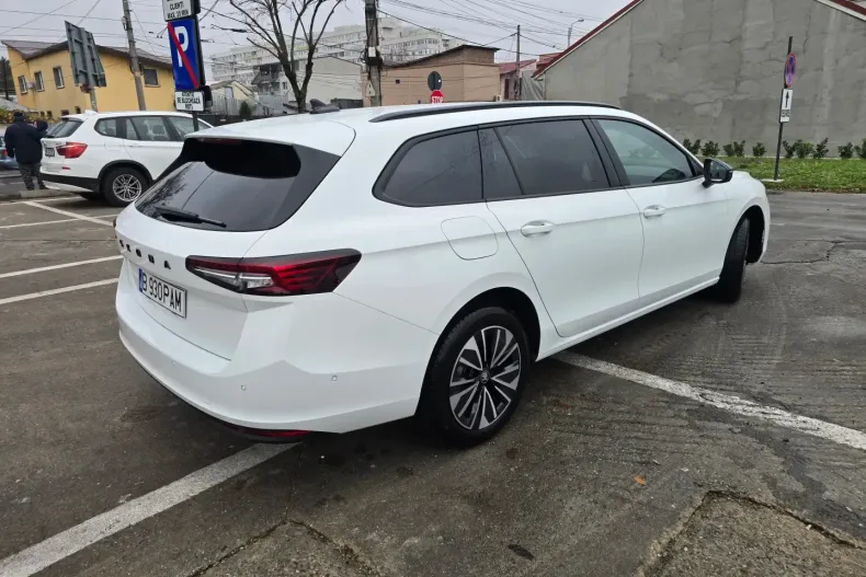 Skoda Superb din 2025 cu 8.400 km - oferta SKO148961 - foto 4